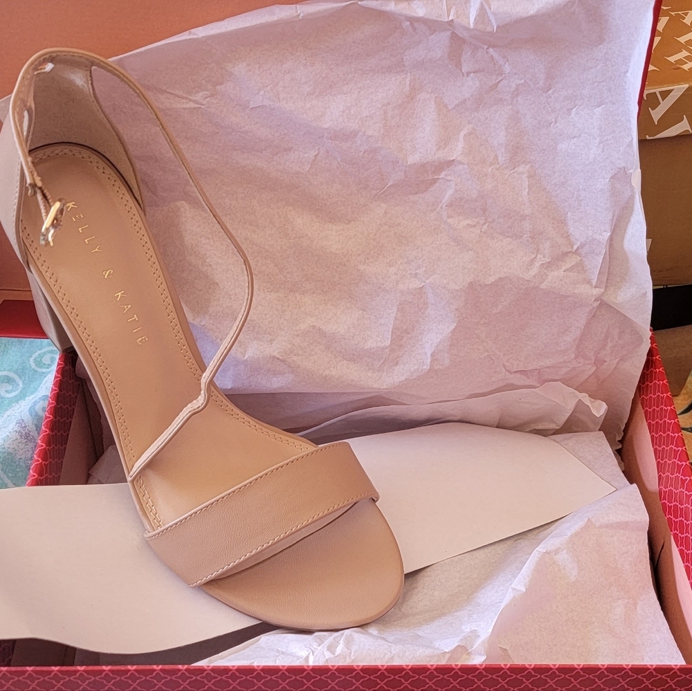 Kelly & Katie Heels size 8 1/2